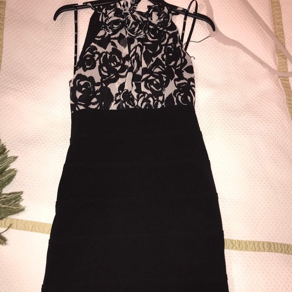 Dress - Picture 2 of 3